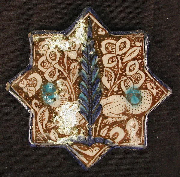 Star-Shaped Tile — تصویر رکورد موزهٔ متروپولیتن (دسترسی آزاد)