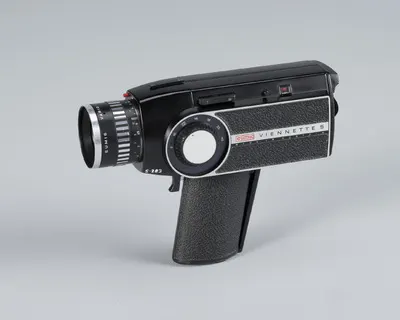 Projector - FILMCAMERA Eumig - A — تصویر رکورد یوروپیانا