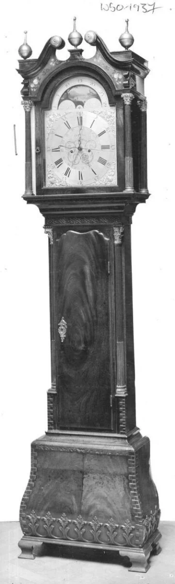Longcase clock — تصویر رکورد موزهٔ ویکتوریا و آلبرت