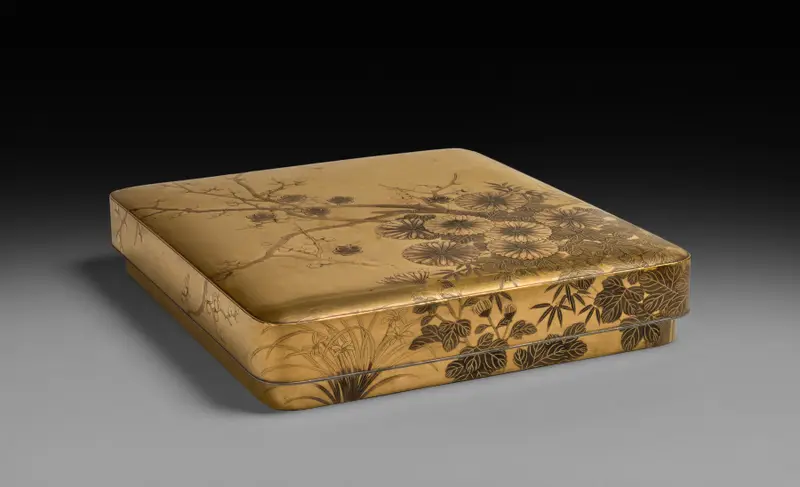 Writing Box (Suzuribako) with Chrysanthemum and Plum — تصویر رکورد موزهٔ هنر کلیولند (دسترسی آزاد)