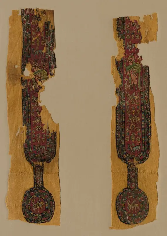 Decorations and Sleeve from a Tunic — تصویر رکورد موزهٔ هنر کلیولند (دسترسی آزاد)