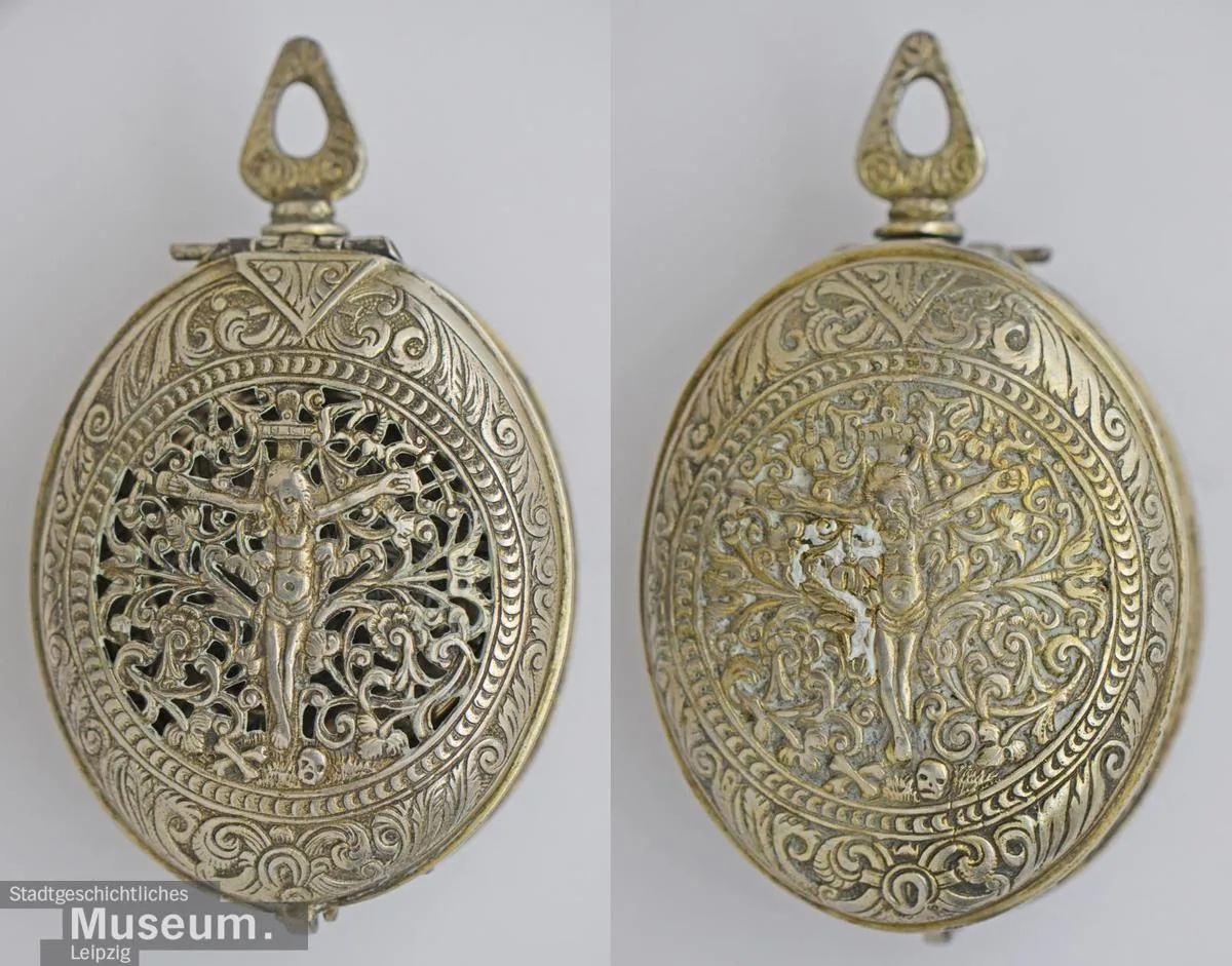 Taschenuhr mit einem Kruzifix — تصویر رکورد یوروپیانا