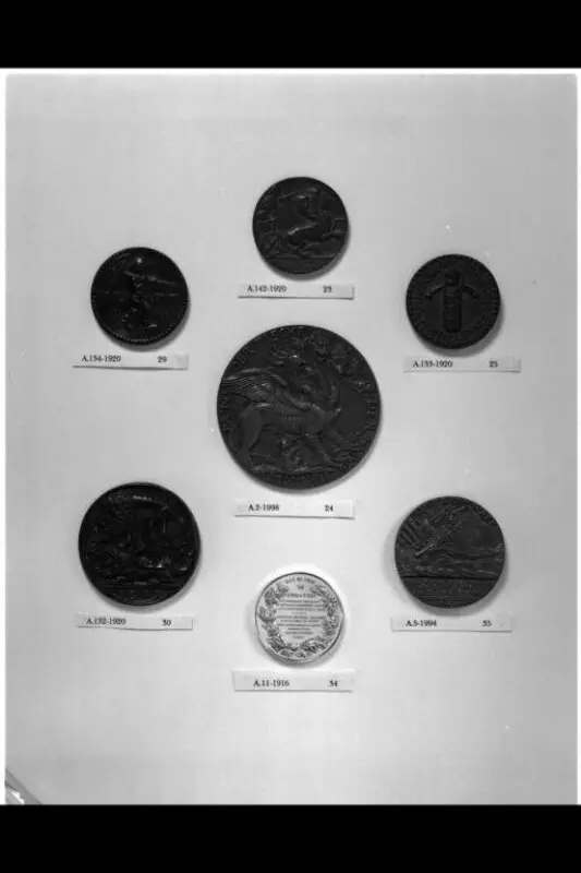 Medal: The Sinking of the Lusitania — تصویر رکورد موزهٔ ویکتوریا و آلبرت