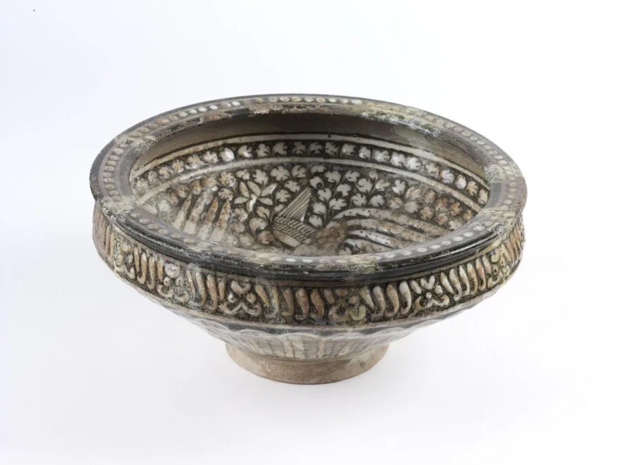 Bowl — تصویر رکورد موزهٔ ویکتوریا و آلبرت