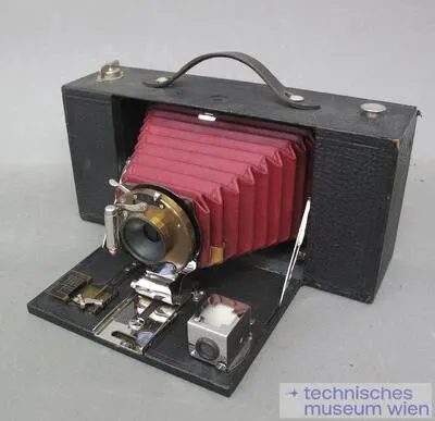 Klappkamera Kodak No. 3-A Folding Brownie Camera Modell A — تصویر رکورد یوروپیانا
