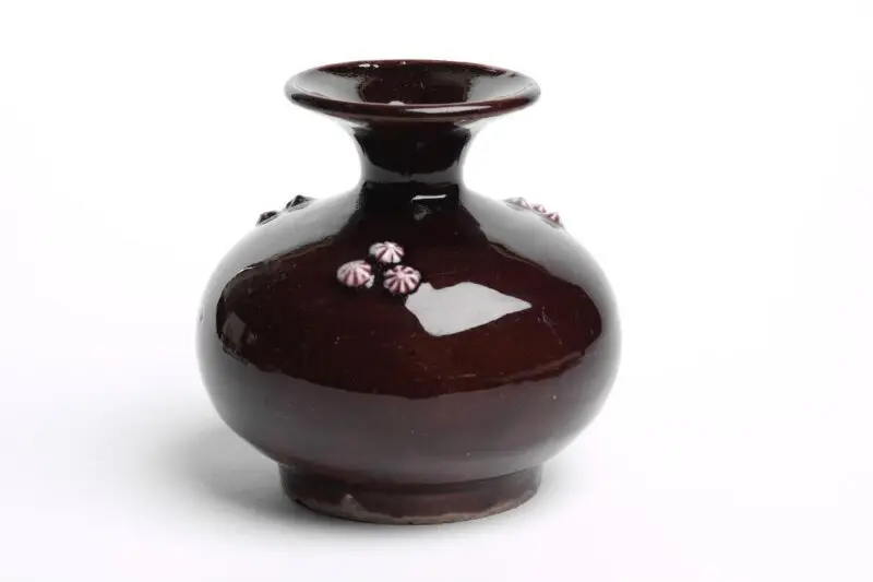 Spittoon — تصویر رکورد موزهٔ ویکتوریا و آلبرت