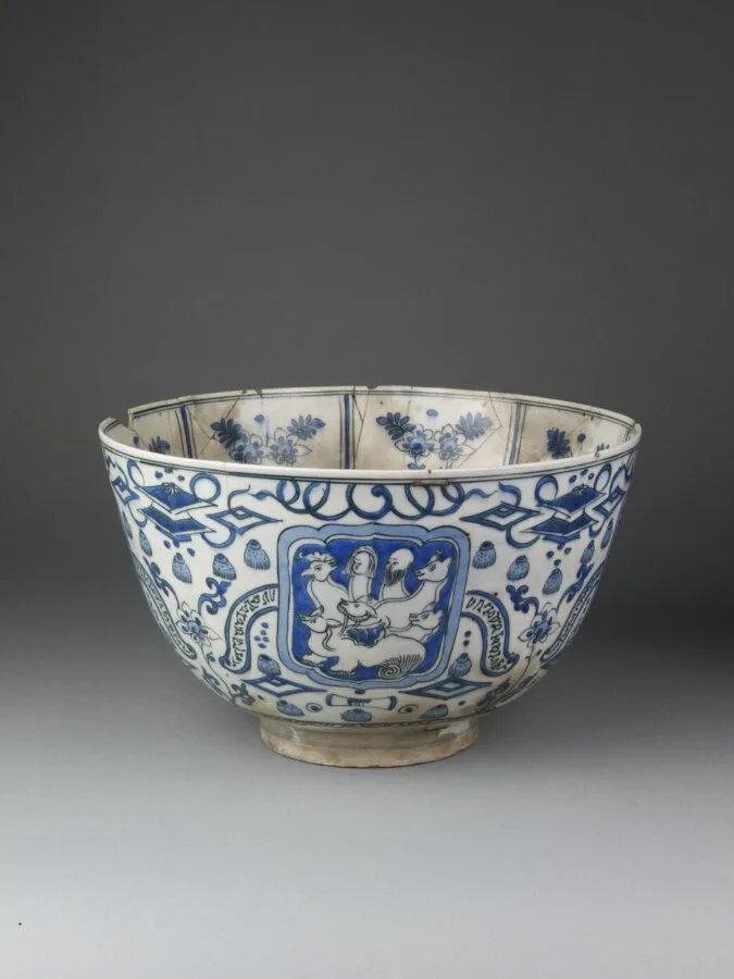 Bowl — تصویر رکورد موزهٔ ویکتوریا و آلبرت