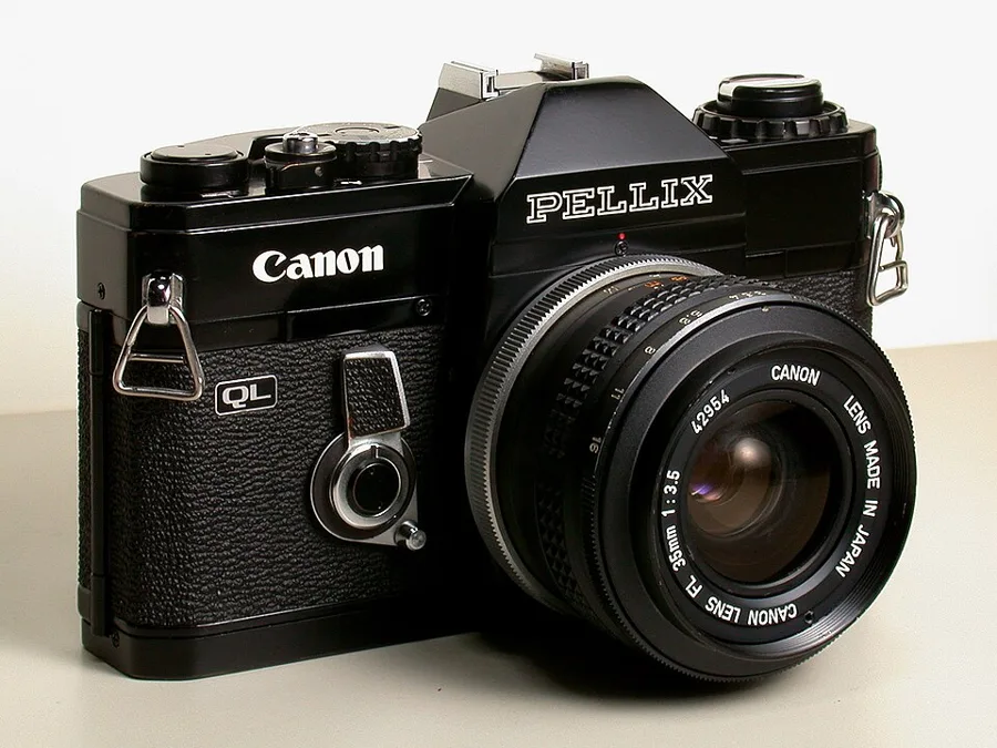 Canon Pellix — تصویر رکورد ویکی‌داده
