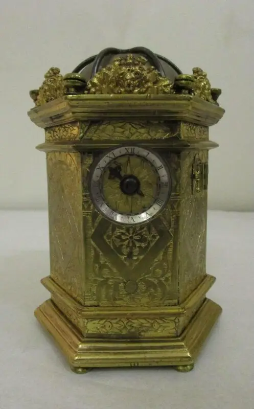 Clock — تصویر رکورد موزهٔ ویکتوریا و آلبرت