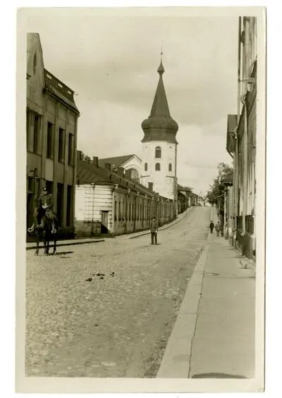 Klostergatan i Viborg, med Rådstornet i bakgrunden. — تصویر رکورد یوروپیانا