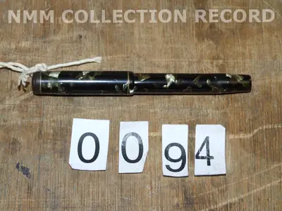 pen, fountain — تصویر رکورد یوروپیانا