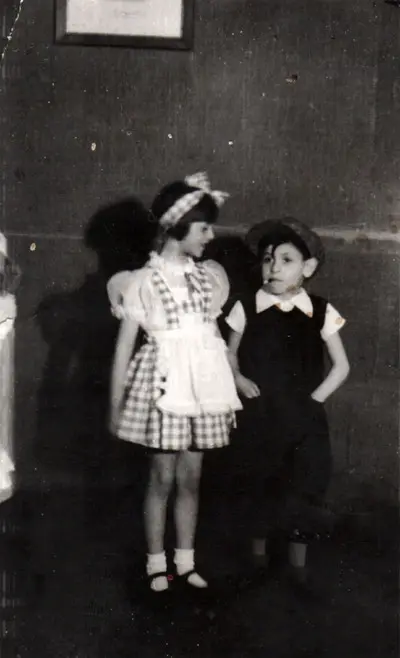 Vasile Grunea at a carnival ball on Purim — تصویر رکورد یوروپیانا