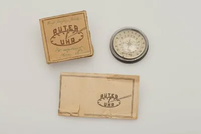 Sonnenuhr (Rüter-Uhr), Dr. Rudolf Rüter, Berlin, um 1946 — تصویر رکورد یوروپیانا