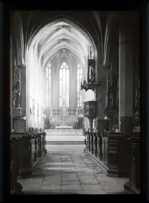 Hochaltar in der Fransikanerkirche — تصویر رکورد یوروپیانا
