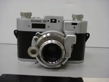 KODAK 35 RANGEFINDER CAMERA — تصویر رکورد یوروپیانا