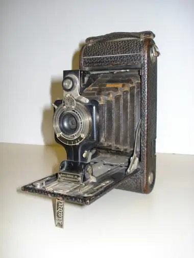 KODAK JUNIOR NO 1A AUTOGRAPHIC CAMERA — تصویر رکورد یوروپیانا