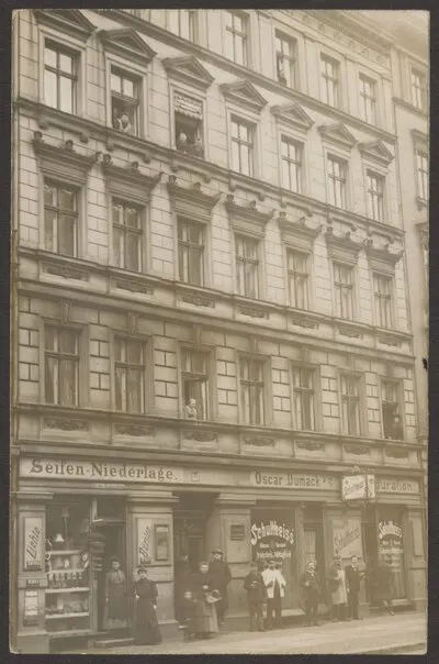 Ansichtskarte Seifenhandlung und "Oscar Dumack's Restauration", Schönleinstraße 31 — تصویر رکورد یوروپیانا