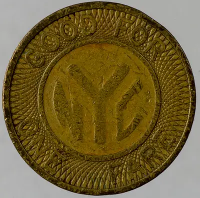 Tehnica: batere; Muchia: netedă; Aversul: Legendă dispusă circular pe margine, între două cercuri liniare pe un fundal stilizat. În centru monogramă constituită din literele NYC.; Reversul: Legendă di — تصویر رکورد یوروپیانا
