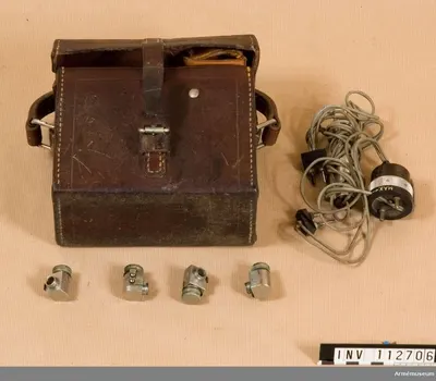 Accessories of field measurement theodolite m/1930 — تصویر رکورد یوروپیانا