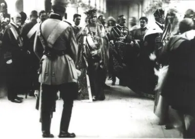 Regele Ferdinand I și Regina Maria, la Marea Încoronare de la Alba-Iulia, din 15 octombrie 1922 — تصویر رکورد یوروپیانا