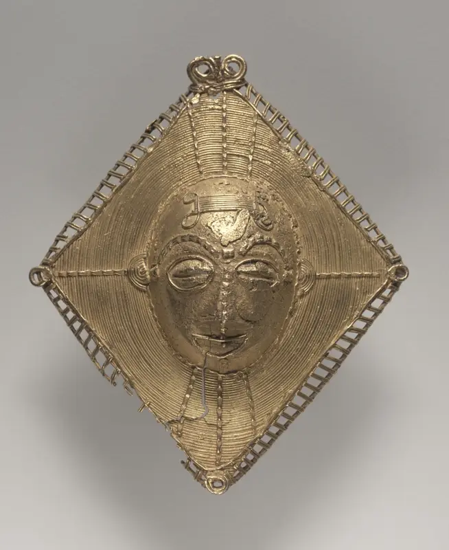 Pendant: Face in Diamond — تصویر رکورد موزهٔ هنر کلیولند (دسترسی آزاد)