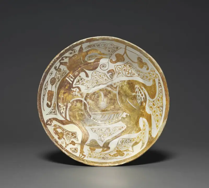 Luster Bowl with Antelope — تصویر رکورد موزهٔ هنر کلیولند (دسترسی آزاد)