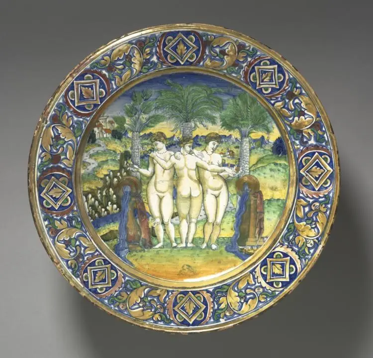 Charger Depicting the Three Graces — تصویر رکورد موزهٔ هنر کلیولند (دسترسی آزاد)