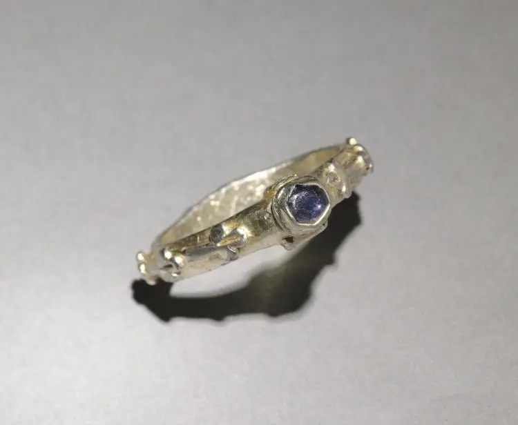 Ring — تصویر رکورد موزهٔ هنر کلیولند (دسترسی آزاد)