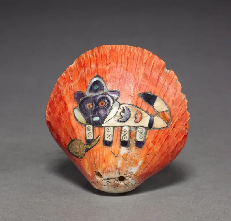 Shell with Inlaid Feline — تصویر رکورد موزهٔ هنر کلیولند (دسترسی آزاد)