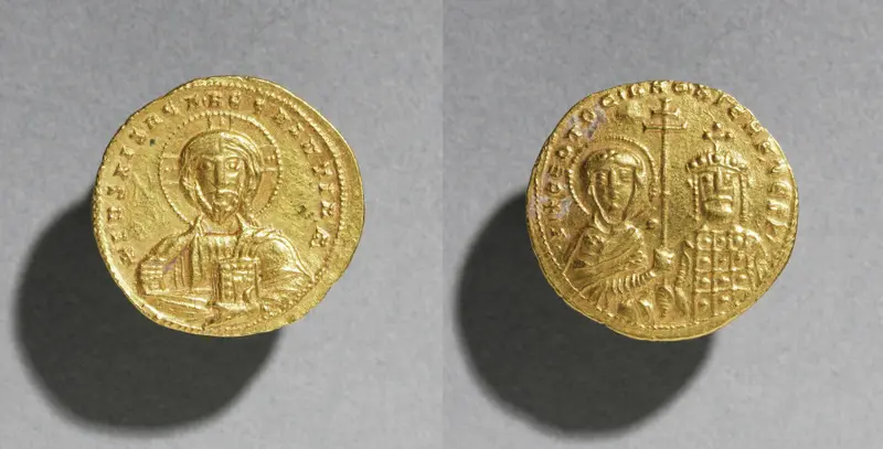 Nomisma with Nicephorus II Phocas — تصویر رکورد موزهٔ هنر کلیولند (دسترسی آزاد)