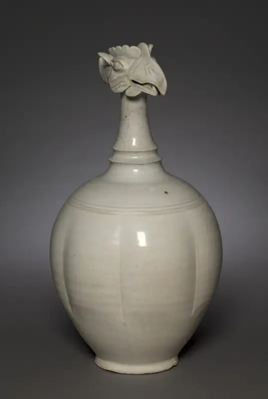 Phoenix-Headed Ewer — تصویر رکورد موزهٔ هنر کلیولند (دسترسی آزاد)