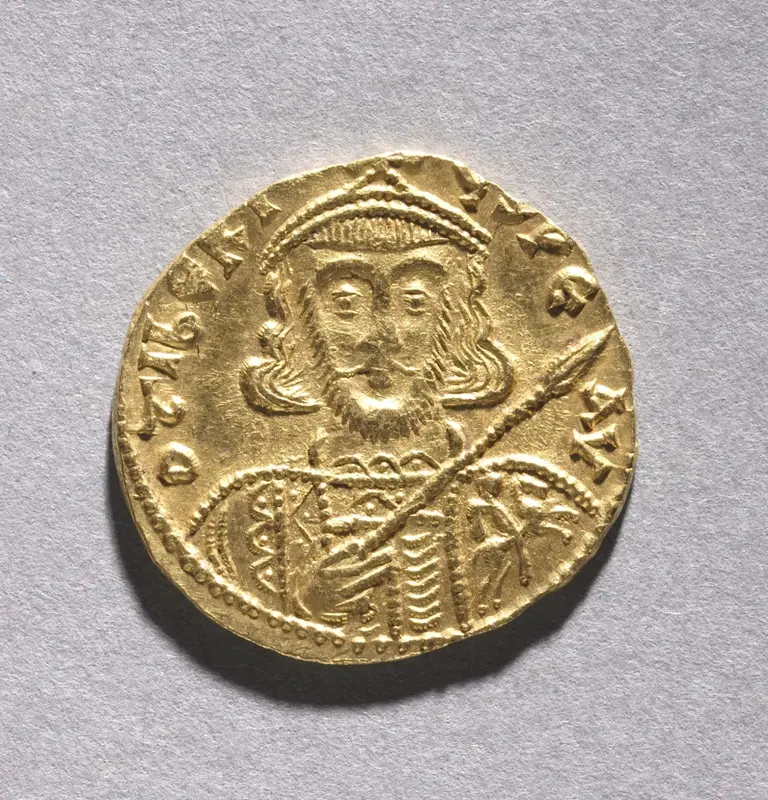 Solidus with Tiberius III Apsimarus (obverse) — تصویر رکورد موزهٔ هنر کلیولند (دسترسی آزاد)