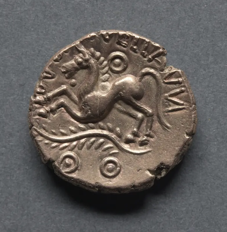 Dubnovellaunos Stater: Wreath and Crescents (obverse) — تصویر رکورد موزهٔ هنر کلیولند (دسترسی آزاد)