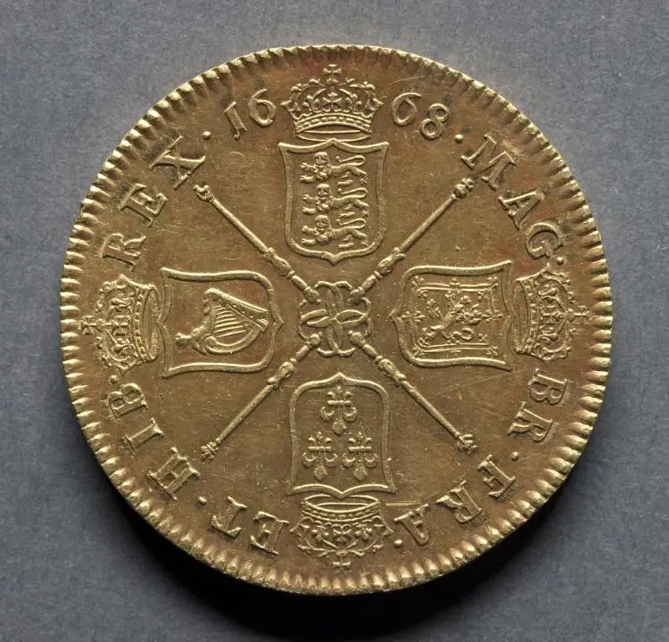 Five Guineas: Crowned Shields of Arms from England, Scotland, France, and Ireland (reverse) — تصویر رکورد موزهٔ هنر کلیولند (دسترسی آزاد)