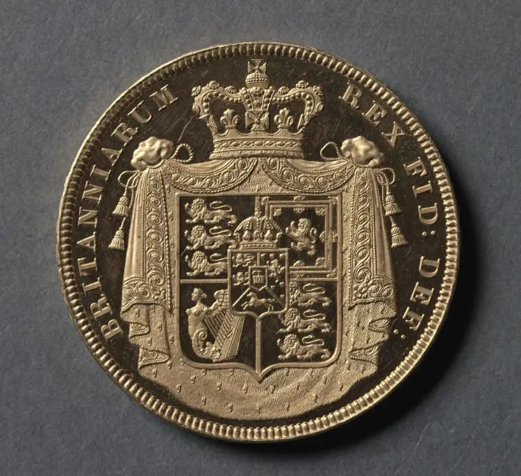 Five Pound Piece: Crowned and Heavily Mantled Shield of Arms (reverse) — تصویر رکورد موزهٔ هنر کلیولند (دسترسی آزاد)