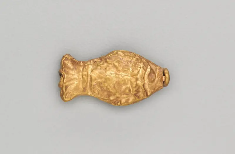 Necklace Bead in the Form of a Fish — تصویر رکورد موزهٔ هنر کلیولند (دسترسی آزاد)