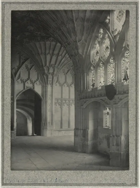 Gloucester Cathedral - Cloisters: South and West Alleys — تصویر رکورد موزهٔ هنر کلیولند (دسترسی آزاد)