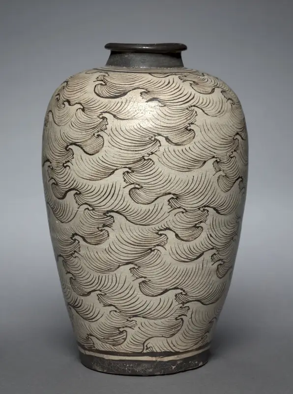 Vase (Meiping) with Waves — تصویر رکورد موزهٔ هنر کلیولند (دسترسی آزاد)