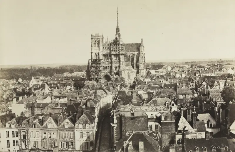 Amiens — تصویر رکورد موزهٔ هنر کلیولند (دسترسی آزاد)