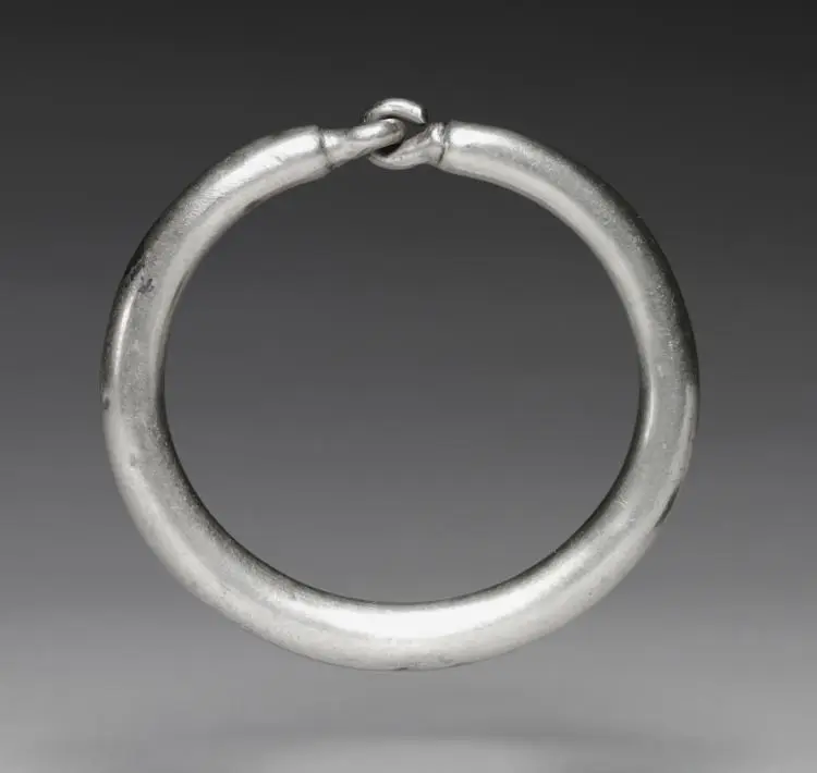 Bracelet — تصویر رکورد موزهٔ هنر کلیولند (دسترسی آزاد)