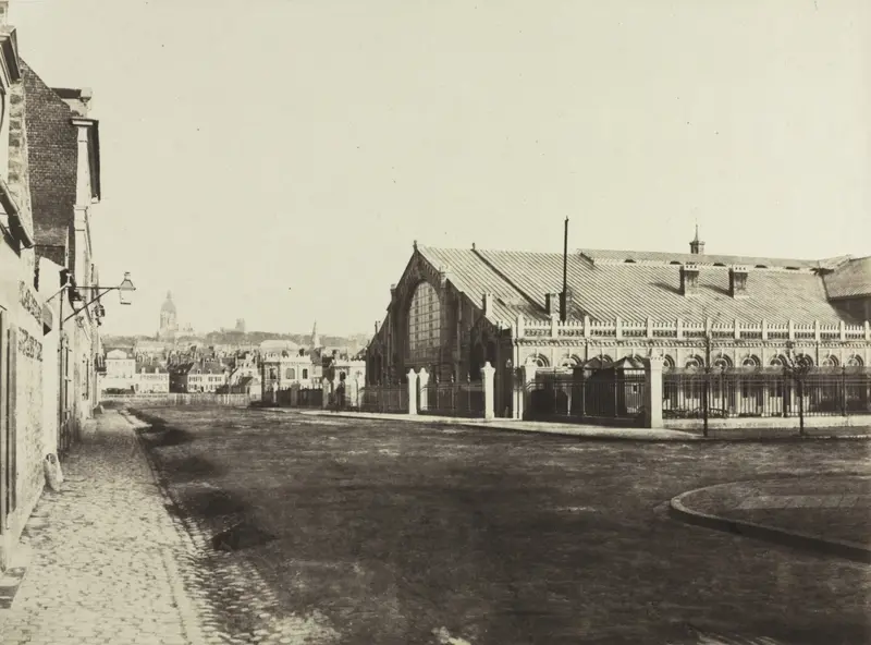 South Gable of the Boulogne Railway Station — تصویر رکورد موزهٔ هنر کلیولند (دسترسی آزاد)