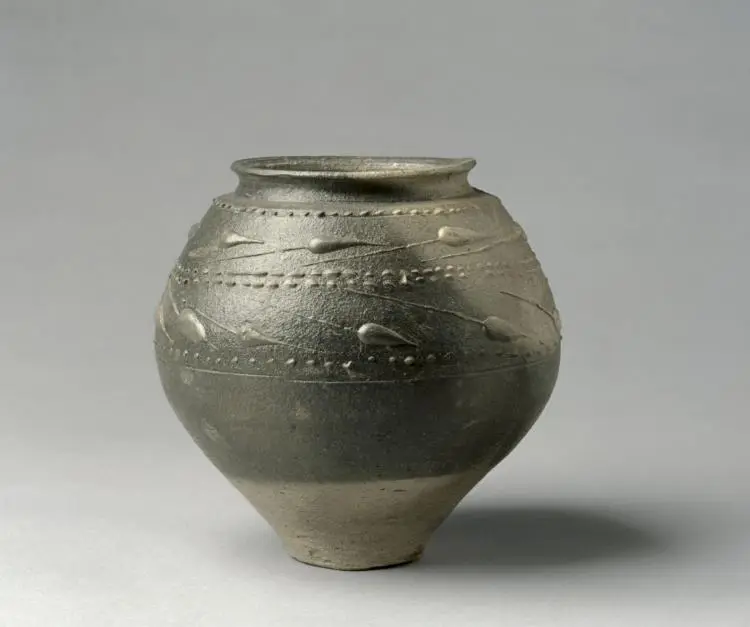 Globular Pot — تصویر رکورد موزهٔ هنر کلیولند (دسترسی آزاد)