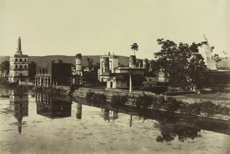 Tank and Temples at Bunshunkuree — تصویر رکورد موزهٔ هنر کلیولند (دسترسی آزاد)