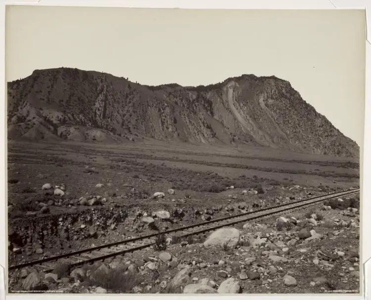 Cinnabar Mountain, Devil Slide — تصویر رکورد موزهٔ هنر کلیولند (دسترسی آزاد)