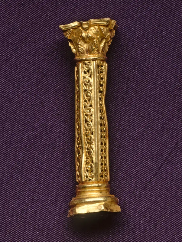 Spacer in the Form of a Corinthian Column — تصویر رکورد موزهٔ هنر کلیولند (دسترسی آزاد)