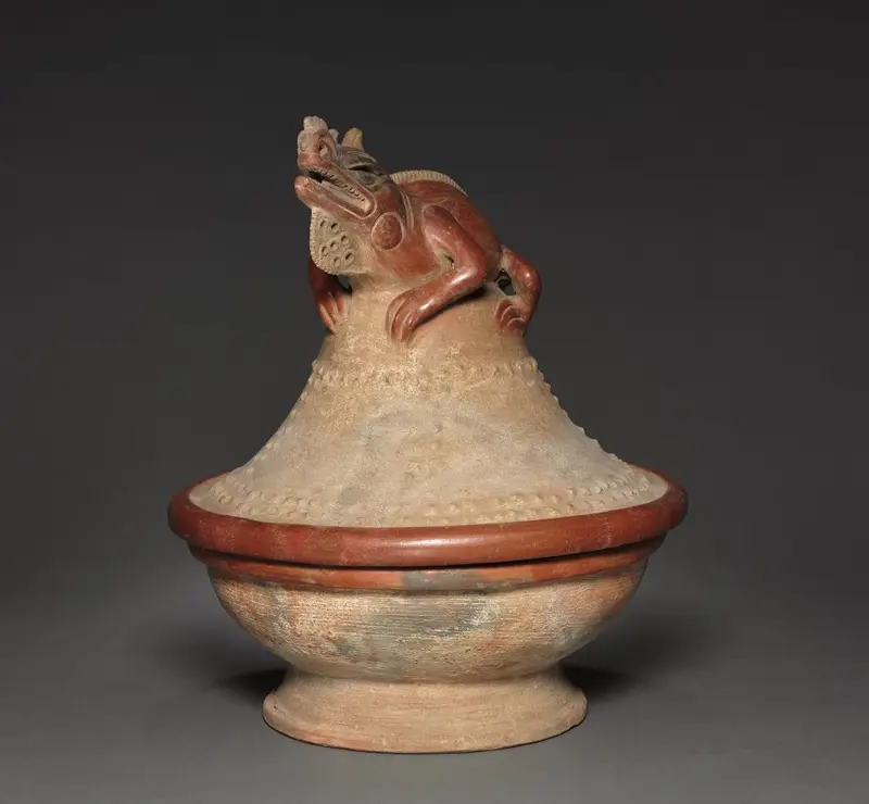 Lidded Bowl with Iguana — تصویر رکورد موزهٔ هنر کلیولند (دسترسی آزاد)