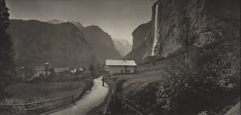 Valley of Lauterbrunnen, Switzerland (from the album Charbons de Braun- vues prises avec l'objectif panoramique mobile, 1868) — تصویر رکورد موزهٔ هنر کلیولند (دسترسی آزاد)
