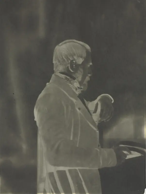 Self-Portrait (negative) — تصویر رکورد موزهٔ هنر کلیولند (دسترسی آزاد)