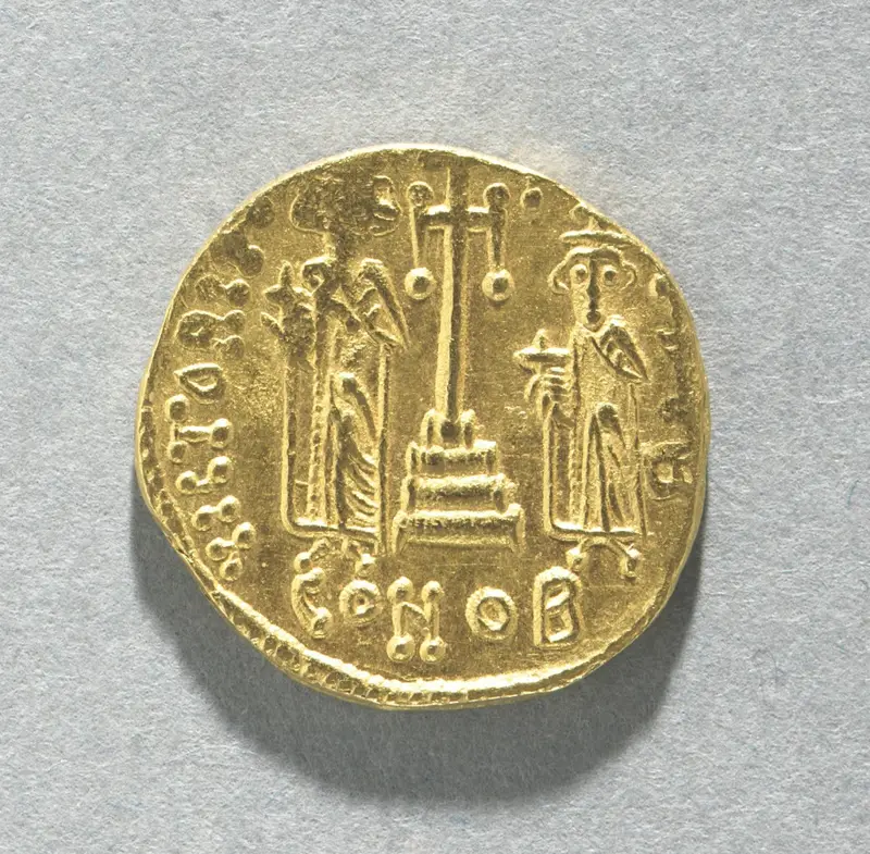 Solidus of Constans II and Constantine IV with a Cross Potent on Three Steps (reverse) — تصویر رکورد موزهٔ هنر کلیولند (دسترسی آزاد)