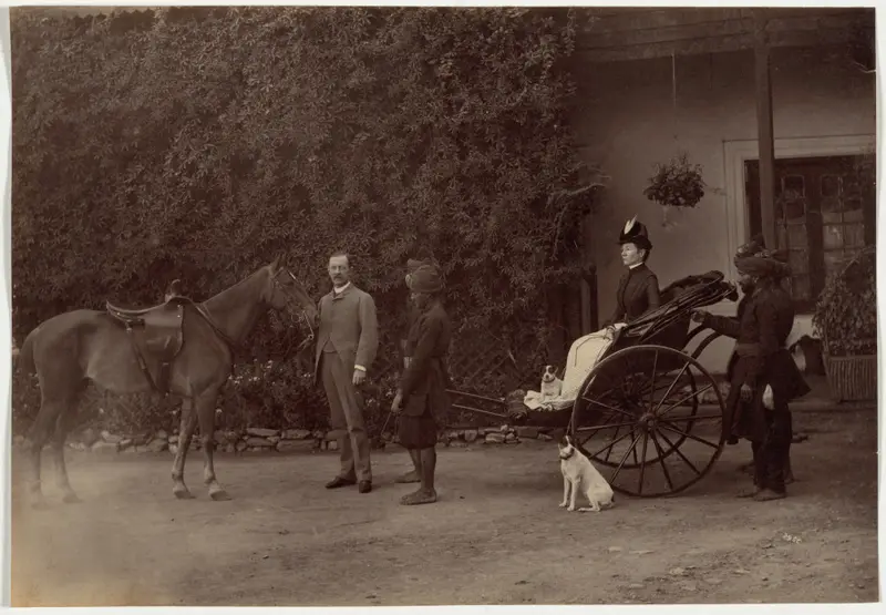 Colonel H.R. Thuillier and His Wife Emmeline Williams Thuillier, Shimla — تصویر رکورد موزهٔ هنر کلیولند (دسترسی آزاد)